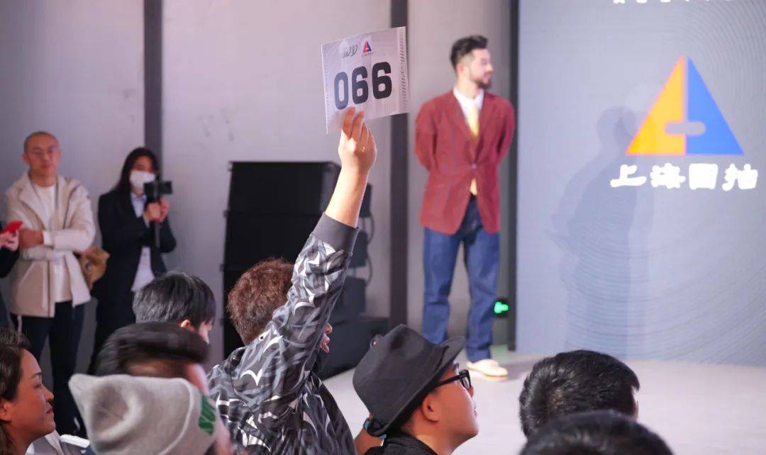 幕 上海国拍成功执槌国内首场策展式卡牌和潮玩拍卖CQ9电子登录注册MOJO AUCTION圆满落(图4)